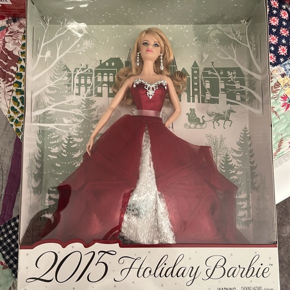 Set of 3 Holiday Barbies - Picture 6 of 7
